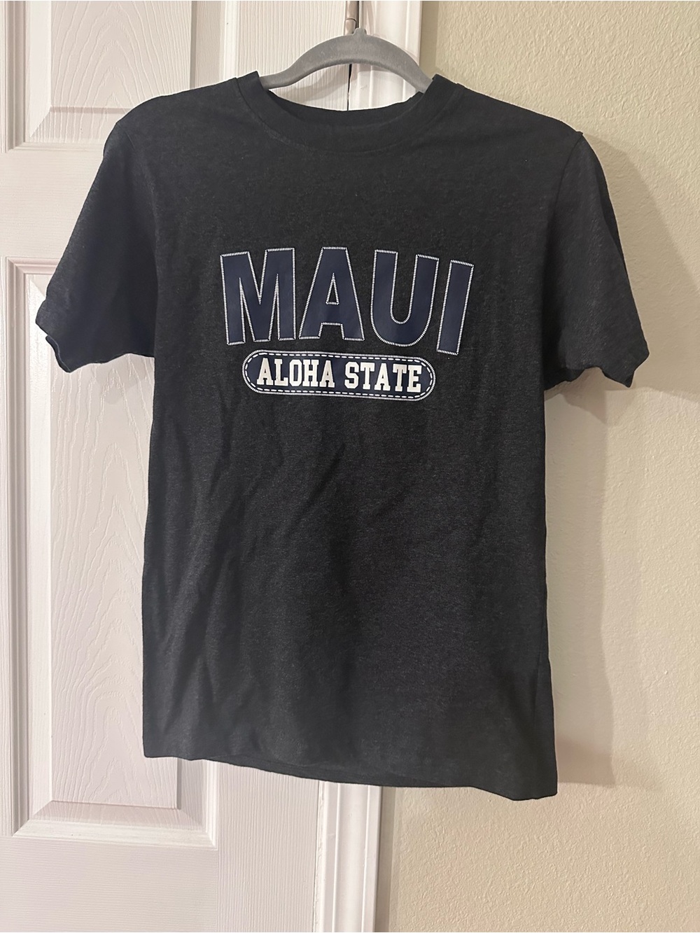 Women Black 'Maui Aloha State' Graphic Tee
